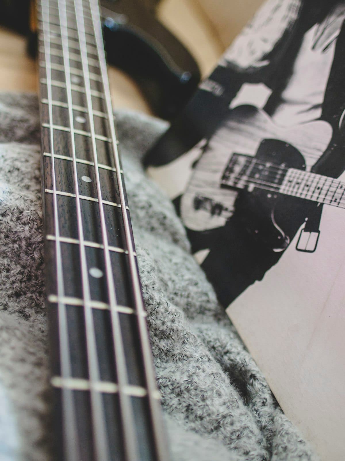 How to write tabs for bass in music notation software